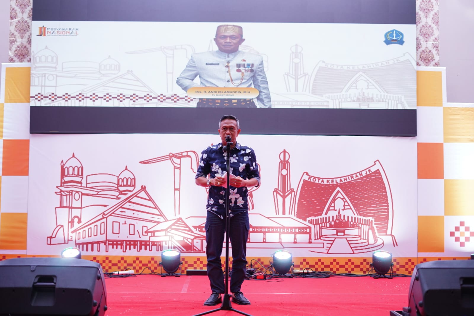 Pj. Bupati Bone Ajak Kmb Menjadi Corong Pemerintah Dan Mengembalikan Kejayaan Daerah Pj. Bupati Bone Ajak Kmb Menjadi Corong Pemerintah Dan Mengembalikan Kejayaan Daerah