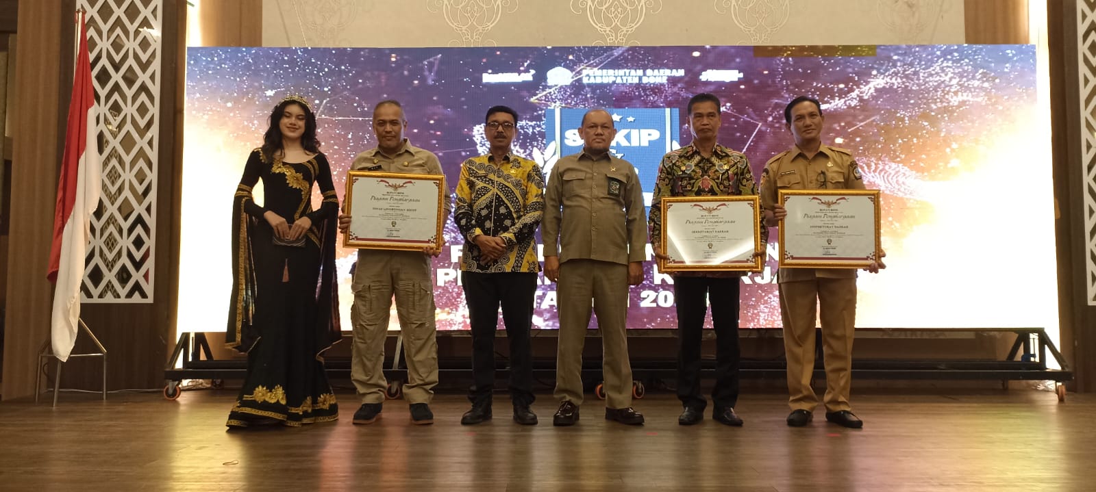 Sakip Award, Dinas Lingkungan Hidup Bone Raih Peringkat Tertinggi Sakip Award, Dinas Lingkungan Hidup Bone Raih Peringkat Tertinggi