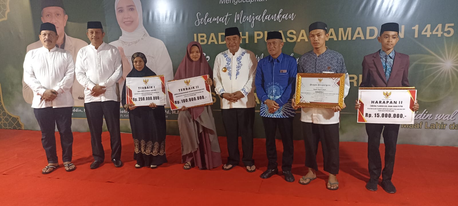 Harumkan Nama Sulsel, Prestasi Delegasi Stqh Dari Bone Terima Penghargaan Dan Uang Pembinaan Harumkan Nama Sulsel, Prestasi Delegasi Stqh Dari Bone Terima Penghargaan Dan Uang Pembinaan