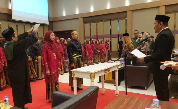 Untitled-1 135 Anggota Ppk Resmi Dilantik, Kpu Bone Tekankan Integritas Dan Koordinasi