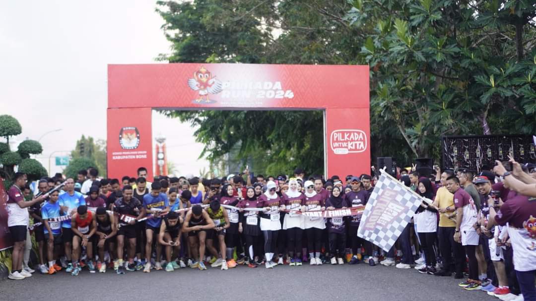 Fb_Img_1724001472399 Ribuan Peserta Pilkada Run Di Bone, Semangat Berlari Menuju Tps, Pecahkan Rekor Muri