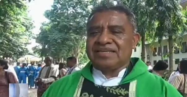 Dpp Dan Dkp Naesleu Dilantik Perkuat Pelayanan Gereja Dpp Dan Dkp Naesleu Dilantik Perkuat Pelayanan Gereja