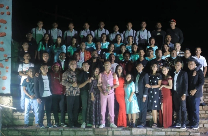 Screenshot_20251030-090012_Whatsapp Vincenzo Singers Paduan Suara Katolik Dengan Tayangan Terbanyak Di Indonesia