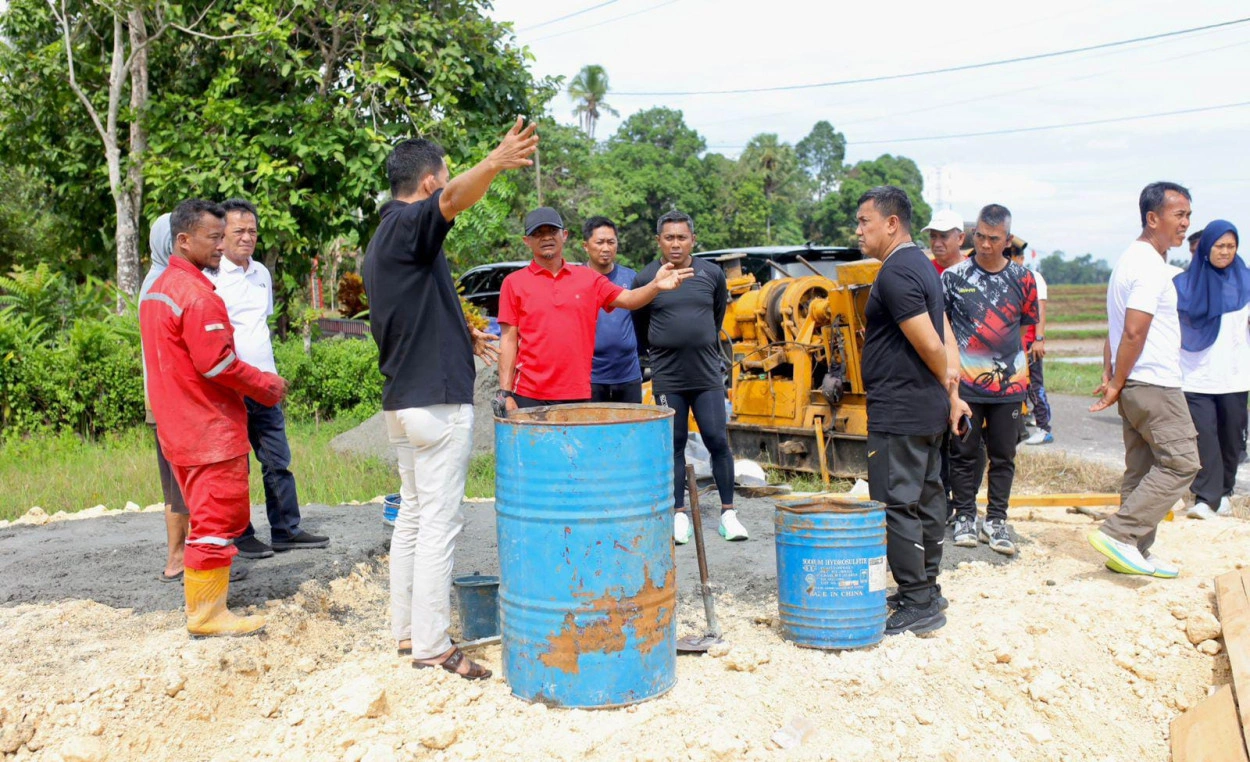 Dc125Ef3-F981-490D-A113-3207Eeb3E4E1 Program Beramal Hadir Di Sawah Petani, 9 Titik Mulai Dikerjakan, 50 Titik Menyusul, Bor Kapasitas Besar Mampu Mengairi Hingga 35 Hektare