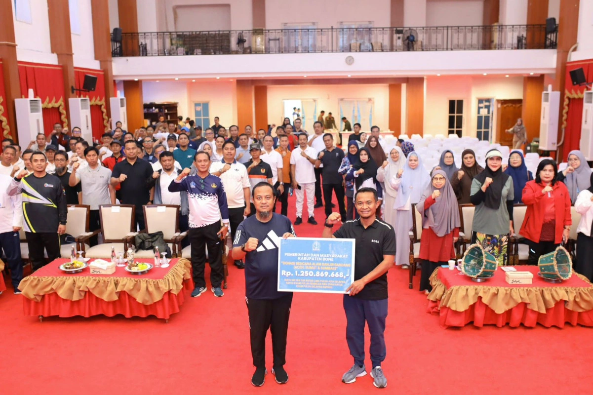 Img-20260102-Wa0017 Bupati Bone Salurkan Bantuan Rp1,23 Miliar Untuk Korban Banjir Bandang Di Aceh, Sumut, Dan Sumbar