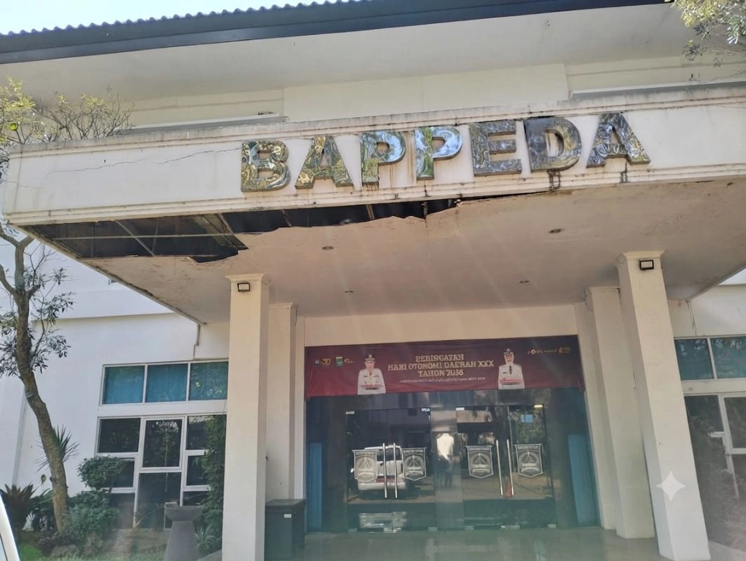 1783948049219 Wajah &Quot;Bobrok&Quot; Pemkab Malang: Kantor Bappeda Rusak Di Tengah Janji Manis Pembangunan