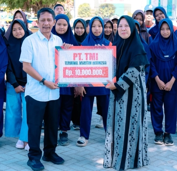 Plt Kupp Bungku Dan Pt Tmi Salurkan Bantuan Untuk Sekolah Gratis Mts Alfaizun Bone Plt Kupp Bungku Dan Pt Tmi Salurkan Bantuan Untuk Sekolah Gratis Mts Alfaizun Bone