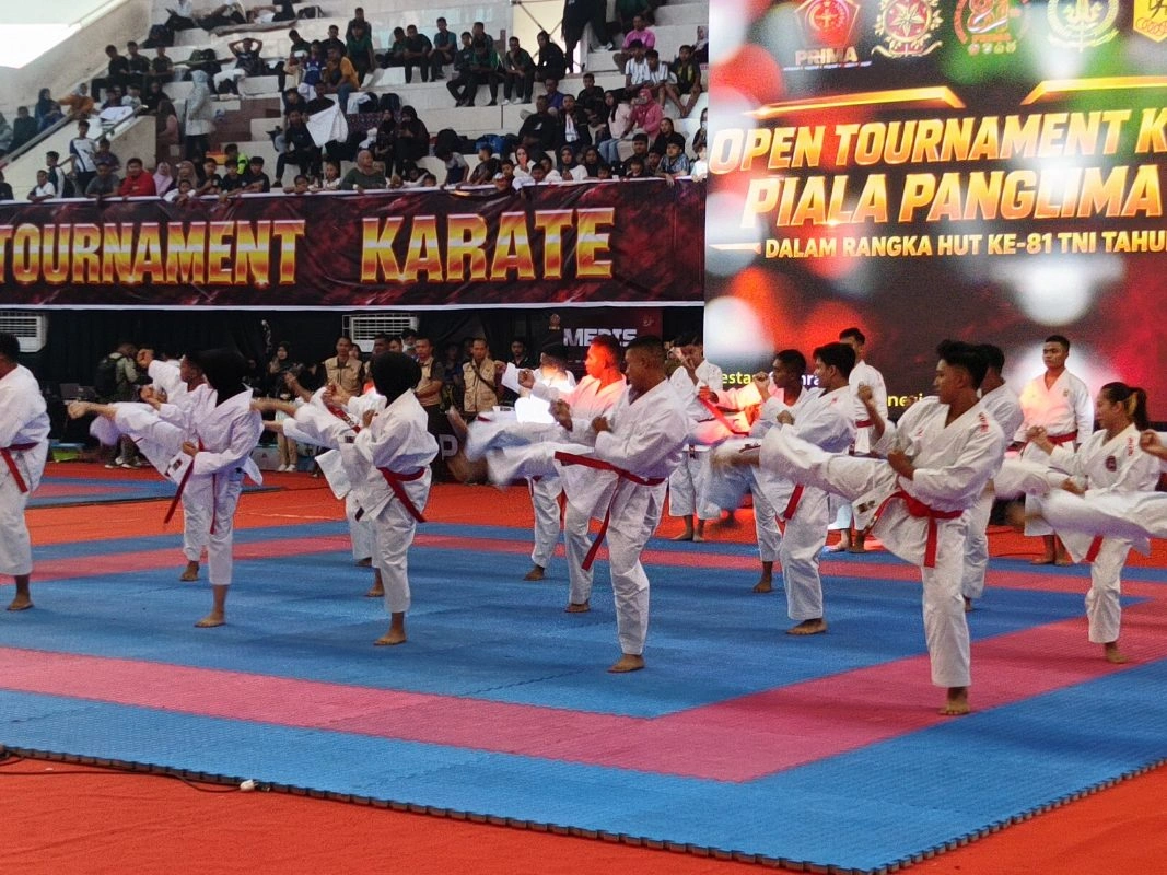 Ribuan Atlet Dari Sabang Hingga Merauke Ramaikan Open Turnamen Karate Piala Panglima Tni 2026 Ribuan Atlet Dari Sabang Hingga Merauke Ramaikan Open Turnamen Karate Piala Panglima Tni 2026