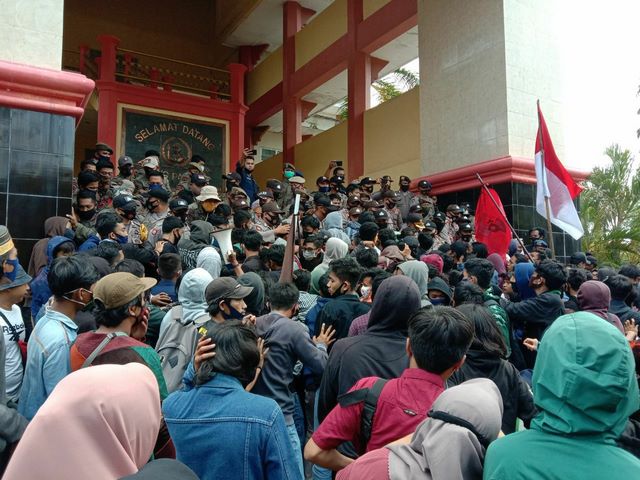 Mahasiswa Di Bone Tolak Pengesahan Uu Omnibus Law