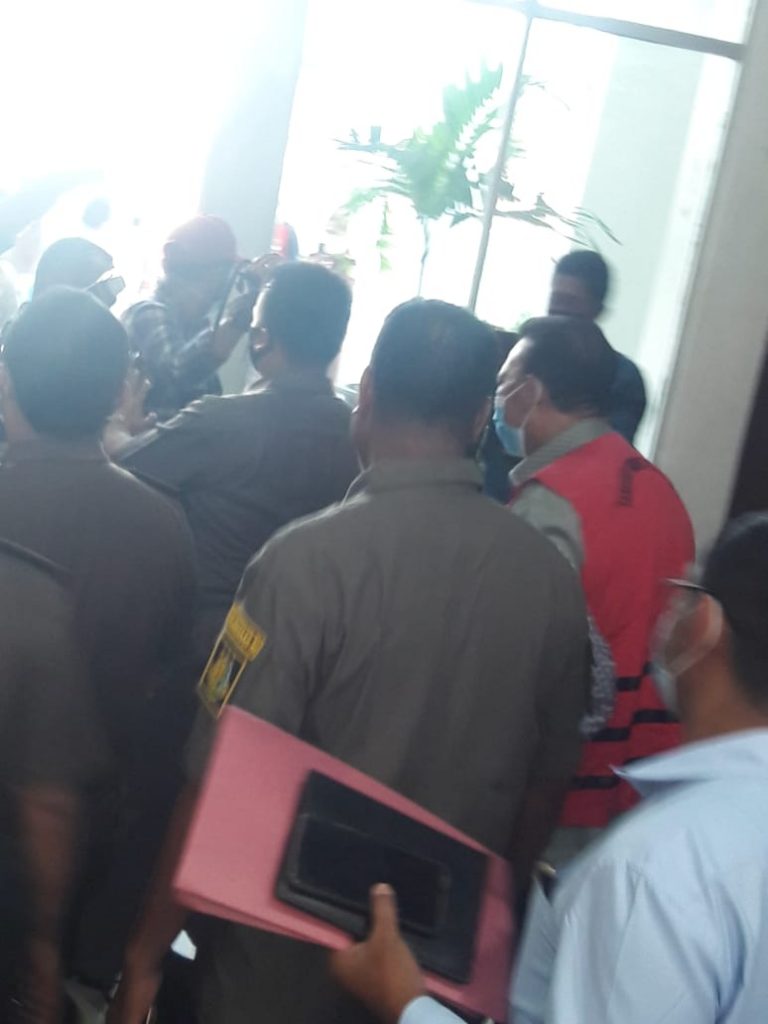 Mantan Wali Kota Kupang Jonas Salean Ditahan Kejati Ntt