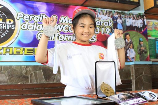 Lantunkan Lagu Feeling Good, Izabelle Kiara, Punya Viewer Ribuan