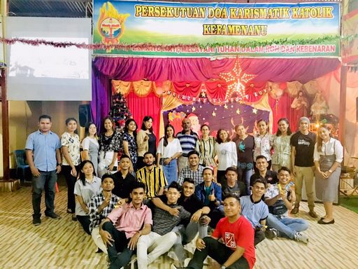 Kelompok Pdk Gelar Natal Bersama