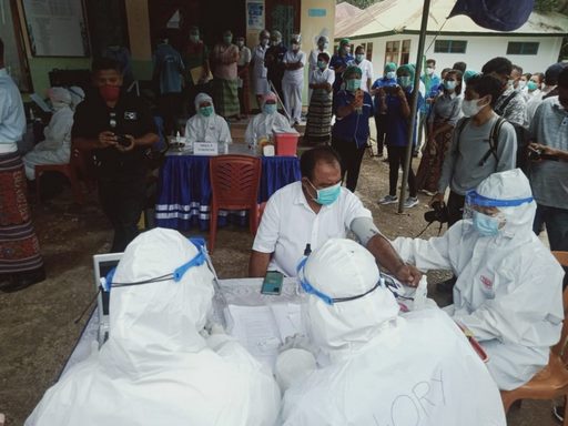 Sakit Maag Bupati Ttu Batal Disuntik Vaksin