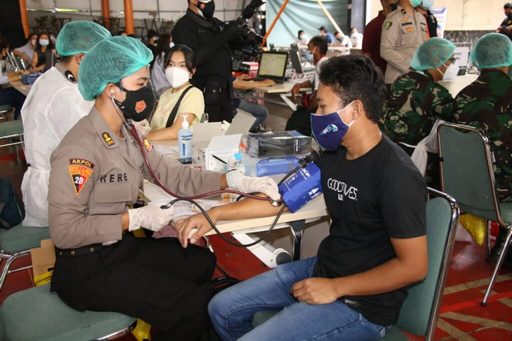 Panglima Tni Dan Kapolri Tinjau Vaksinasi Di Pesantren Minhaajurrosyidiin Jaktim