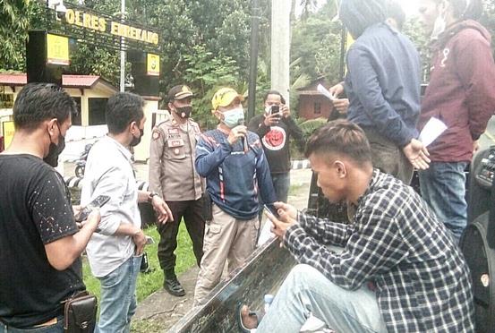 Tuntut Aparat Penegak Hukum Usut Dana Hibah Di Baznas, Lsm Perkara Gelar Aksi Demonstrasi