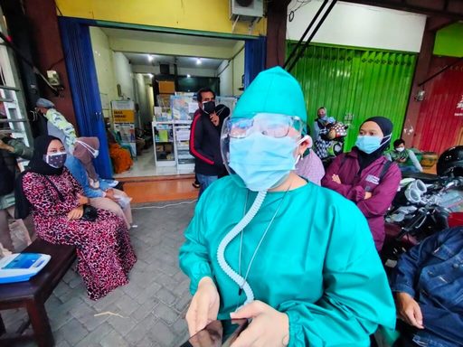 Dr Tiwi Berharap Menko Marves Mengunjungi Tempat Prakteknya.