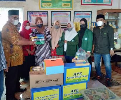 Anggota Dpr Ri Kunjungi Tk Islam Terpadu Internasional Anak Bangsa Di Bone