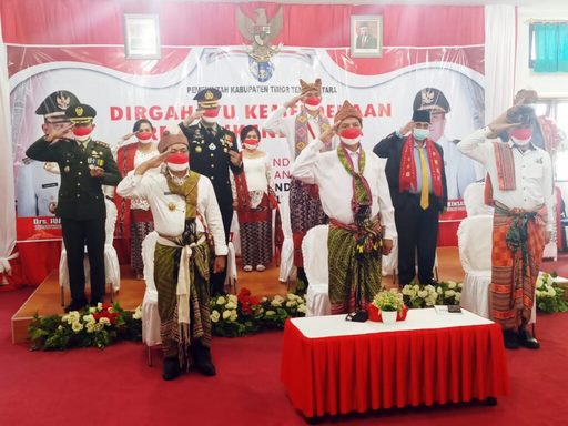 Berbusana Daerah Bupati Ttu Pimpin Upacara Hut Kemerdekaan Ri
