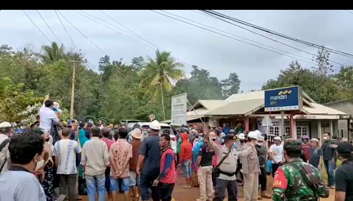 Warga Minta Pt Ceria Nugraha Indotama Hentikan Aktivitas Tambang