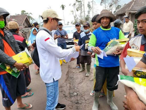 Bantuan Terus Mengalir Untuk Korban Semeru