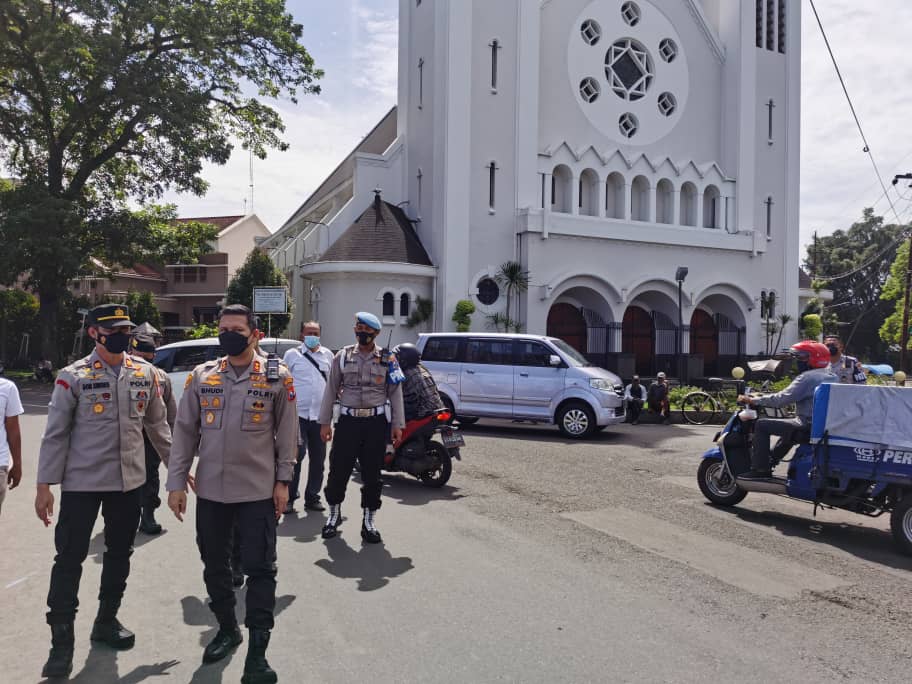 Kapolresta Malang Kota Perayaan Malam Natal Dan Tahun Baru Aman.