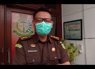 Tersangka Kasus Pelecehan Seksual Anak Dibawah Umur Jalani Sidang Perdana