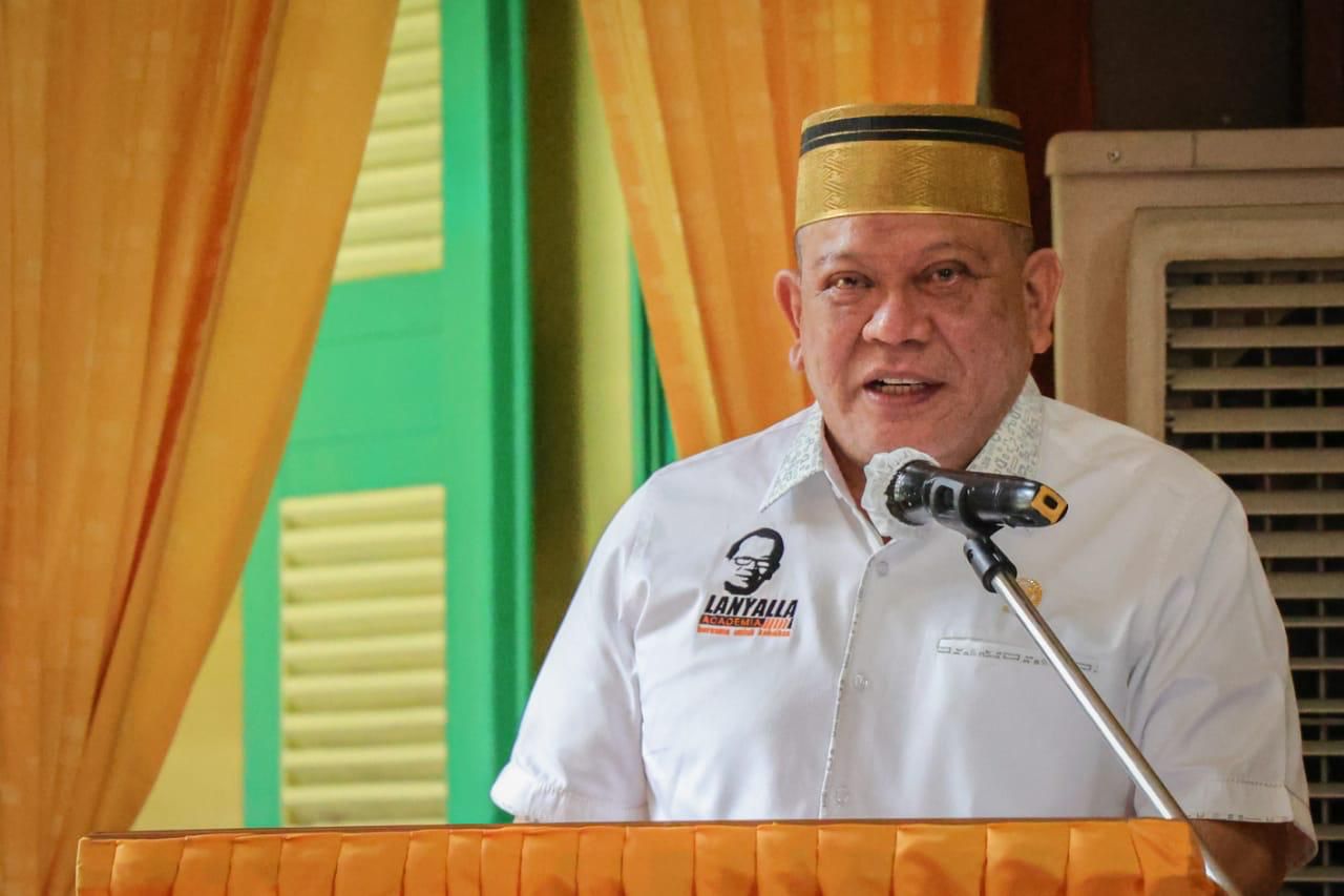 Di Kesultanan Sambaliung, Lanyalla Minta Bupati Berau Perjuangkan Tenaga Kerja Lokal Di Pertambangan