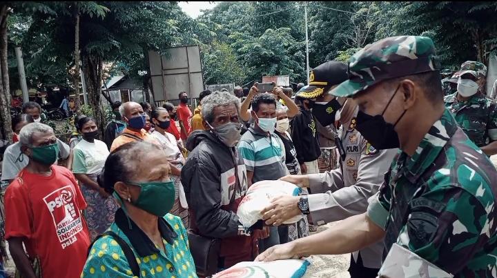 Bantu Warga Terdampak Covid-19 Polres Ttu Siapkan 12 Ton Beras