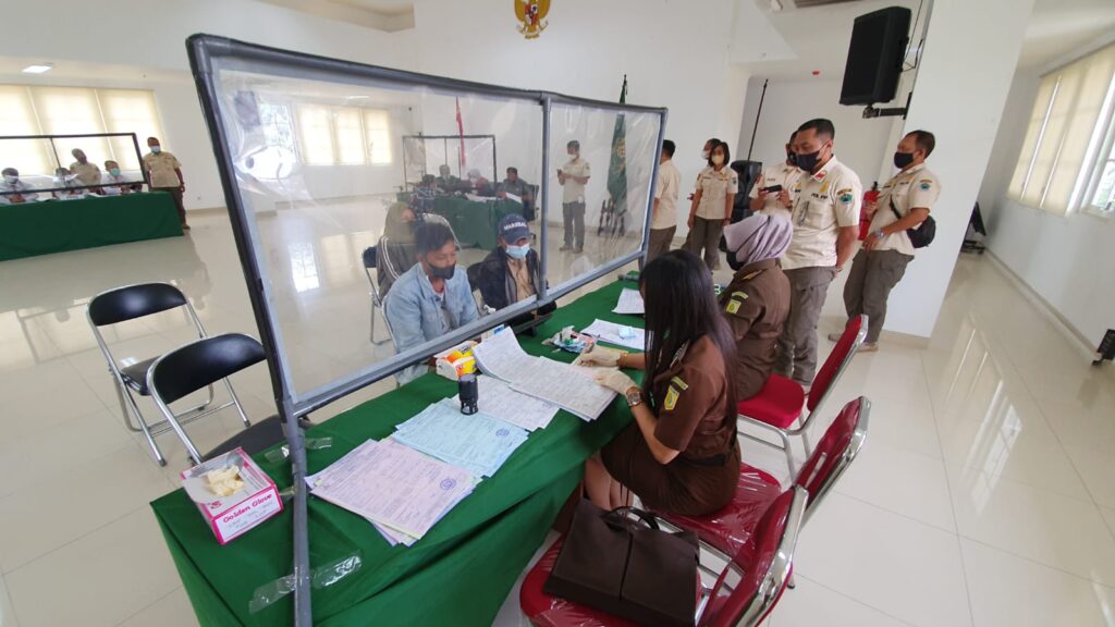 Satpol Pp Gelar Sidang Bagi Warga Pelanggar Ketertiban Umum