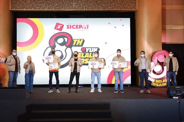 Masuki Usia Ke-8 Tahun, Sicepat Ekspres Ajak Masyarakat Indonesia Bersama Bangkitkan Negeri