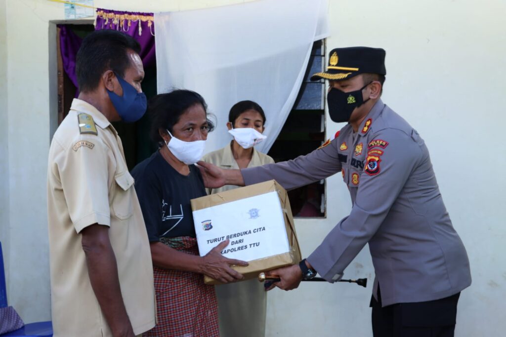 Polres Ttu Santuni Keluarga Korban Laka Lantas