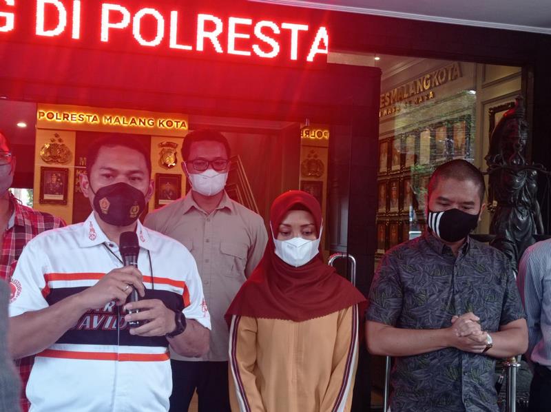 Polisi Periksa Pelancong Yang Berstatus Positif Covid-19