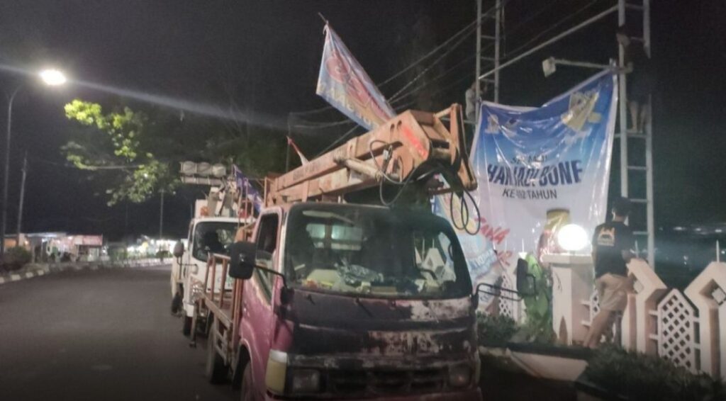 Baliho Diturunkan Tim Rachmat Gobel Pertimbangkan Tempuh Langkah Hukum