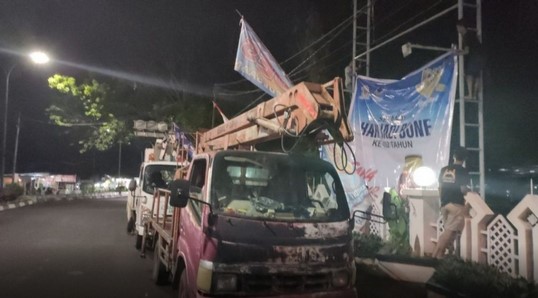 Baliho Diturunkan Tim Rachmat Gobel Pertimbangkan Tempuh Langkah Hukum