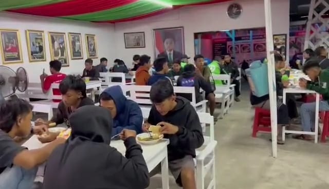 Rawon Bidadari Kediri Gelar Sahur Gratis