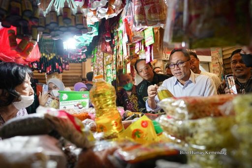 Gebrakan Mendag Zulhas Turunkan Harga Migor