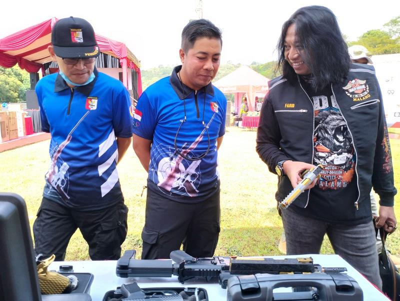 Lomba Menembak Piala Kapolresta Malang Kota Diikuti Ratusan Peserta