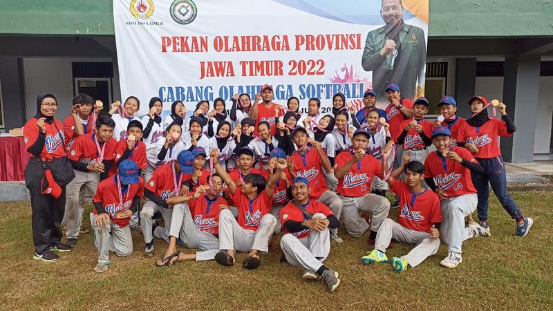 Tim Softball Raih Medali Di Ekshibisi Porprov Jatim Vii