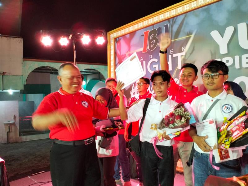 Pertama Di Indonesia, Konsep Pesta Kebun Warnai Yudisium Ikip Budi Utomo 2021/2022