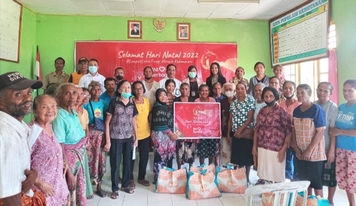 Kado Natal Dari Keluarga Bni Di Kefamenanu