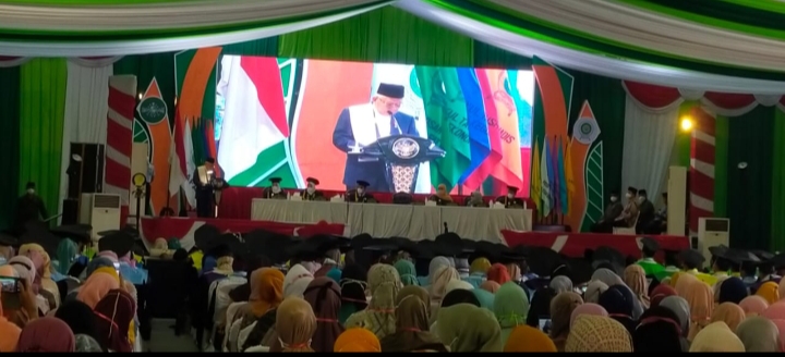 Wapres Hadiri Acara Wisuda Di Jombang