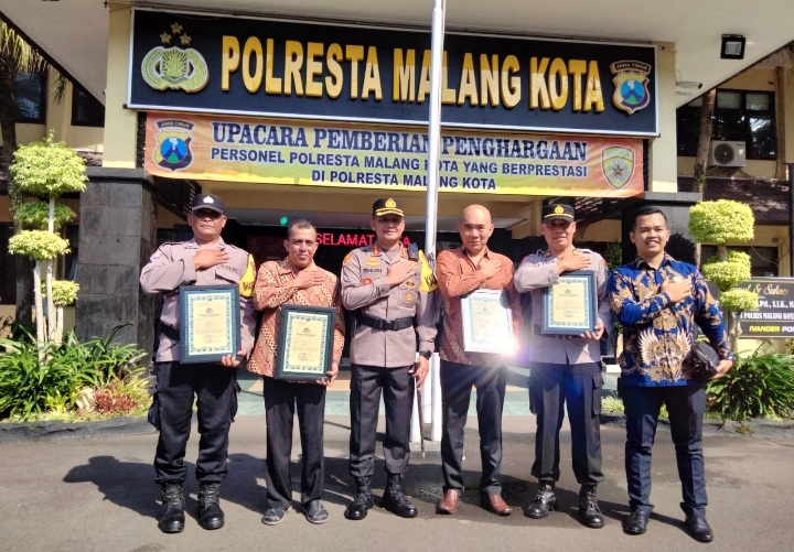Dua Warga Sipil Mendapat Penghargaan Dari Kapolresta
