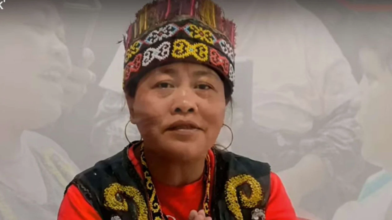Mengenal Ibu Ida Dayak Dan Pengobatan Tulang Suku Dayak Kalimantan_Zonanusantara.com 