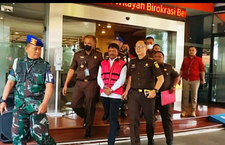 Sekjen Partai Nasdem Johnny Plate Dikerangkeng