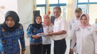 Serahkan Spmt Bagi Guru Pppk, Kadis Pendidikan Bone: Pppk Hampir Sama Pns Dan Miliki Peluang Jadi Kepsek