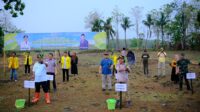 Rektor Iain Bone Dan Penjabat Gubernur Sulsel Luncurkan Gerakan Gemar Menanam Pisang Di Kampus Ii