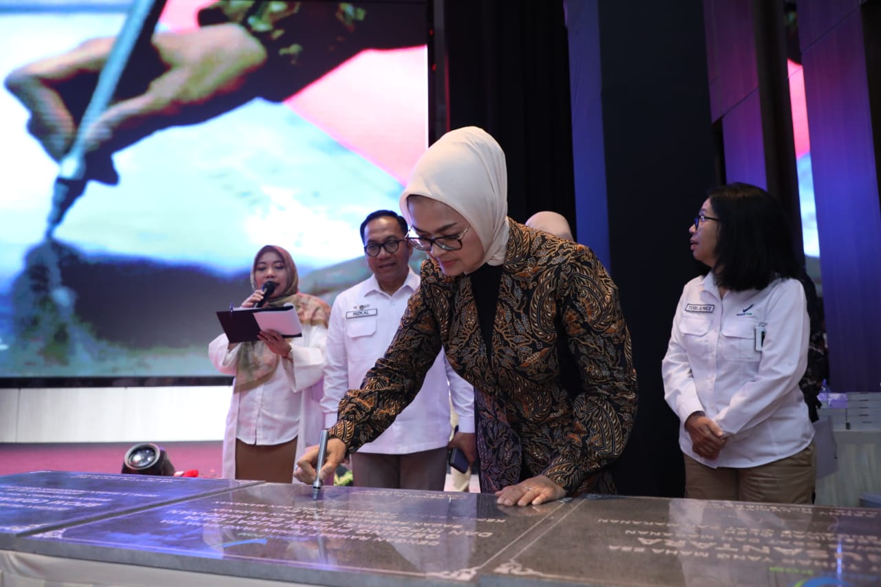 Indonesia Memasuki Masa Endemi Covid-19: Sebuah Perjalanan Sejarah Dan Harapan Baru_Zonanusantara.com