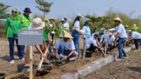 Dlh Kota Malang Gandeng Pengusaha Dan Kader Lingkungan Tanam Bibit Pohon Di Area Tpa