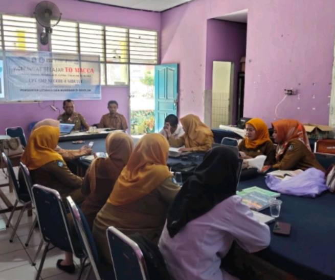 Komunitas Belajar 'To Macca' Dan Smp Negeri 4 Sibulue Menjadi Agen Penguatan Literasi Dan Numerasi