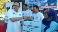 Aap Anggota Dpr Ri Salurkan Bantuan Bioflok Untuk Budidaya Ikan Nila Di Bone